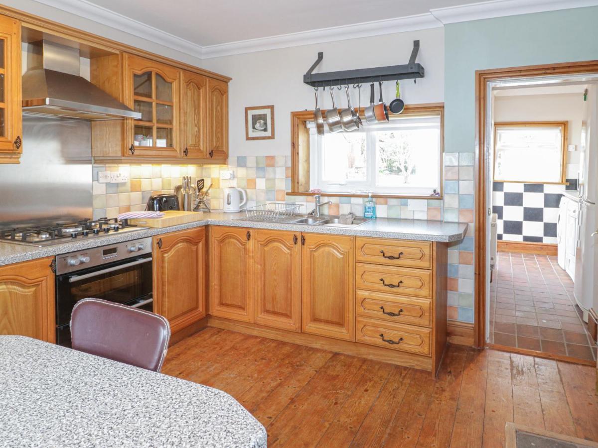Jasmine Cottage Rhyl Bagian luar foto